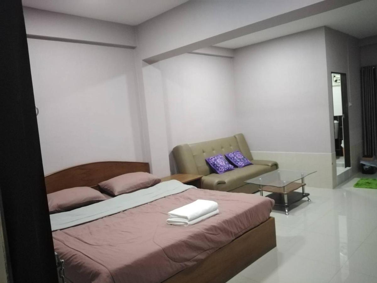 Hug Me Guesthouse Pattaja Kültér fotó